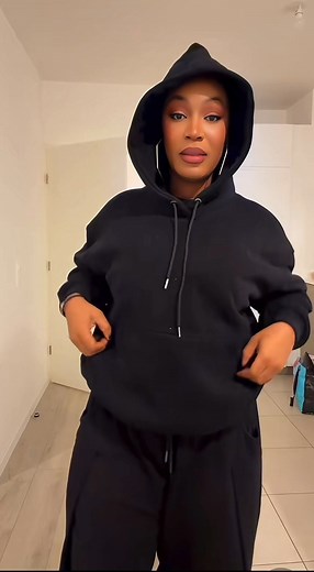 Les amazones et combattants de Paris, tenez-vous prêts ✨ La Diva JOSEY vous réserve une belle surprise ! Le 21 novembre, rendez-vous pour découvrir en avant-première son nouvel album RÉSONANCE. L’entrée est gratuite, l’ambiance promet d’être magique 🤍🔥 Attention, les places sont limitées ! | Josey forever