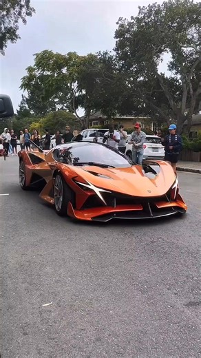 Descubra o Apolo Evo: O Supercarro Pista Definitivo