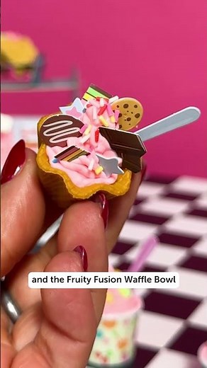New obsession: Mini froyo! Make your own with Klutz Whipped Clay Froyo Shop