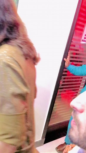 Modeling interviews start visit my account intersted people contact instagram #foryou #forypupage #standwithkashmir #AikArielBees #duet #modeling #fyp #tiktokpakistan #AhadFashion1 @TiktokPakistanOfficial @TikTok Pakistan811