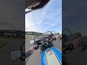 Riding a Suzuki GS1000S Wes Cooley