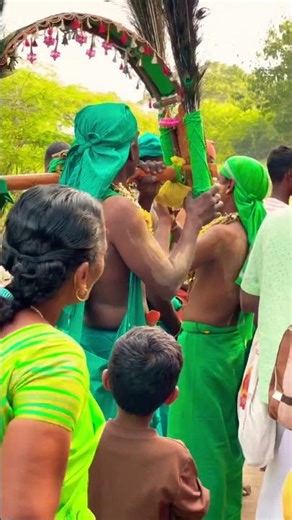 Vannamayilerum Mandan vadivel kavadi#vadivelu #murugar #vetrivelan_valli_kummi ❤️🎉🙏🙏🙏🙏🙏🙏🙏