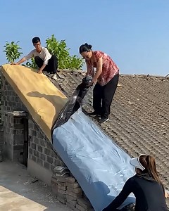 2.4M views · 6.9K reactions | No More Leaking With This Roof! | Yellow Bee | Facebook