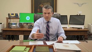 Defense Secretary Pete Hegseth gives an update about the crash between a commercial plane and a Black Hawk helicopter near Reagan National Airport in Washington. DETAILS: https://trib.al/FibOTrC #hegseth #reagan #crash #airplane #helicopter | Washington Examiner