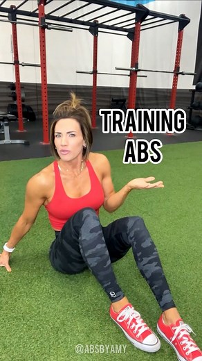 Amy Williams | Strength Trainer on Instagram: "🚨When I started training abs at the BEGINNING of each of my workouts, that’s when the game changed for me!🚨 . I asked myself, why does everyone always end with abs? You’re tired from the workout you just did and then you’re conveniently laying on the floor for most ab work. . Sounds like the perfect set up to relax and take a nap. 😜 . This is actually how I got the nickname “absbyamy”! I would start all of my workouts with core work each day and 