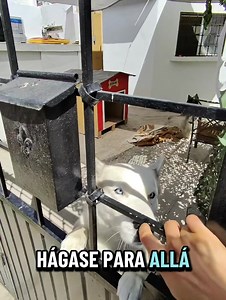 Cerrajero rescata a cliente encerrado en casa — POV México