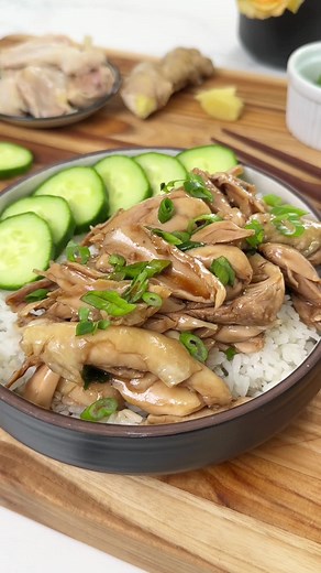 2.5M views · 28K reactions | Easy Lazy Meal Ep. 3 - Poached Chicken with Ginger Scallion Sauce Comment 'recipe' and I'll send you my recipe link! If you want a flavorful, easy weeknight meal, then you have to try this poached chicken with ginger scallion sauce! The chicken is lightly poached then tossed in a fragrant, umami ginger scallion sauce. You'll have this ready in just 20 mins! #easylazymeal #poachedchicken #gingerscallion | Herman at Home | Facebook