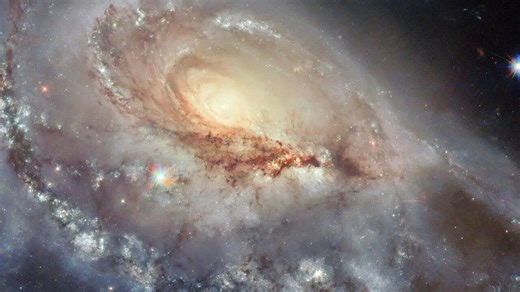 6 Very Beautiful Pictures Of Galaxies By NASA Hubble Space Telescope