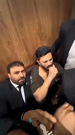 Pakistan zindabad 🇵🇰 on Instagram: "What about this software update ☠️📈 Account manager @pak_ki_awam_ #Pakistan___zindabad___ #pak_ki_awam_ #trending #viral #rajabbutt"