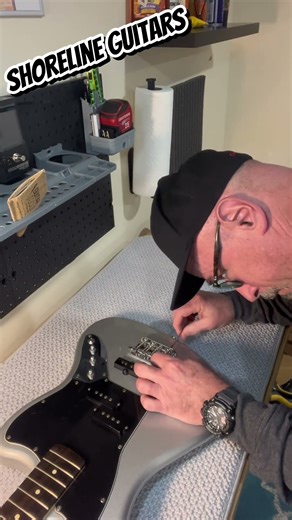 Jaguar saddle #bassguitar #fender #luthier #tutorial #guide #guitar @galloupschool