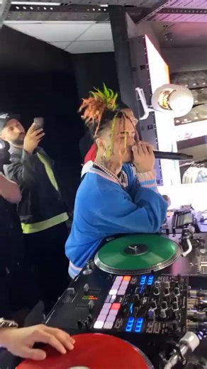 Pump with his fans on the shop 👑🔥 #lilpump #fyp #foryou #viral #lilpump