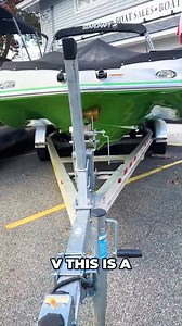 What makes a true deck boat? #boating #learntoboat #boatingtips #deckboats #lakehopatcong #bridgemarina | Bridge Marina, Inc.