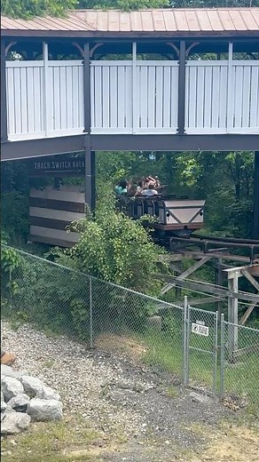 Approaching the track switch | Adventure Express, Kings Island