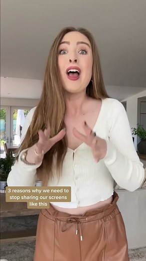 Stop sharing your PPT screen like this ✋ #powerpointpresentation #microsoftteams