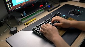 Jinnnxxu打字音 Matrix 2.0 & GMK GP 鲱鱼轴（佳达隆定制） GMK卫星轴 客制化 机械键盘套件 打字分享