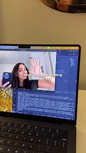my favorite creative outlet 🥹🎨 I may not be artsy but coding has always been such a creative endeavor for me. I love spending hours in the flow zone figuring out how to do random (sometimes simple) stuff without using images or any supporting assets (just code). It feels like a little puzzle all the time. 🧩 and my nerdy self can dabble in some artsy stuff! . . #womenintech #programming #programacion #art #coding #code #latinasintech #coder #compsci #software | Pikacodes