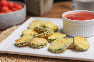 Receta de calabacín rebozado crujiente: el snack perfecto para hacer en freidora de aire (con vídeo incluido)