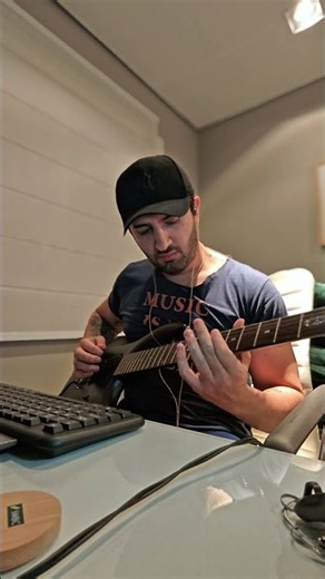 When Sunday Comes around - Marlon Funaki ( Guitar cover)