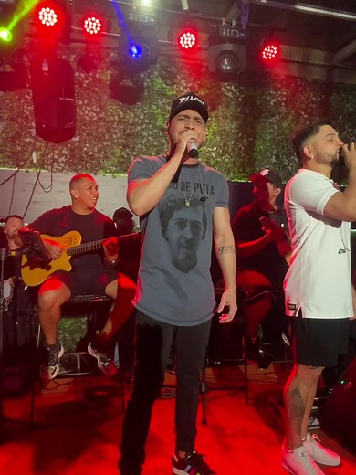 Live Pagode Music Performance in Pará