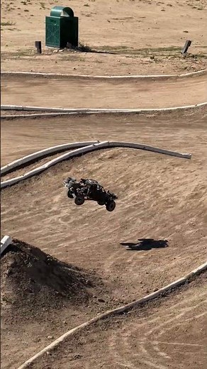 Traxxas ultimate desert racer track driving #traxxas #rc #udr #baja #dirttrackracing