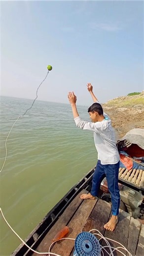Using This Technique to Catch the World’s Biggest Fish #shorts #fishingvideo #bigfish #fishing