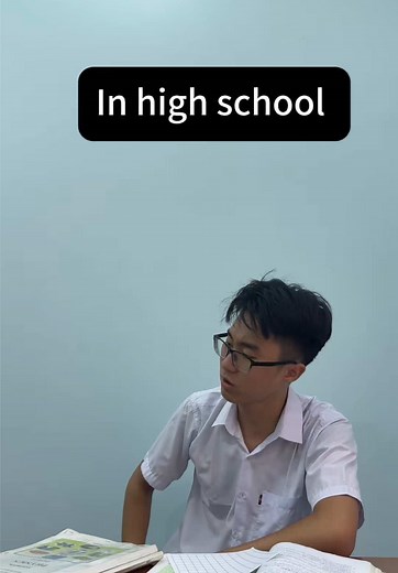 High School vs. University Life: What's the Difference?