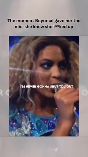 Beyoncé's Live Performance of Halo at Concert