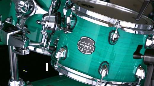 The Armory Series is an exciting realization of the Mapex hybrid shell concept. A fusion of birch and maple delivers the ultimate tonal expression, and the SONIClear™ bearing edge allows the drumhead to sit flat, bringing out the best response by optimizing the relationship between head and shell. Features: Shell - 8-ply, 7.55mm Birch/Maple/Birch Hybrid Shells SONIClear™ Features - SONIClear™ Bearing Edge, SONIClear™ Tom Suspension Rack Tom Heads - Remo UC Double-ply Clear Batter head, UX Clear 