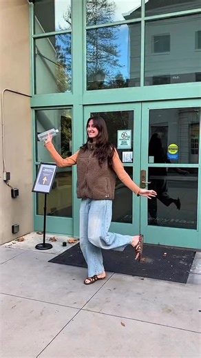 Attention Haasies! We now have a @wonderfil.world station in Cheit 128—the latest effort in the sustainability team’s work to eliminate single-use plastic on campus and at home. Bring your own reusable bottle or grab a free 4 oz bottle, pick your product, and pay WAY less than at the store! (Wonderfil has Dr. Bronner’s, detergent, hand and body soap, and lotion.) Stop by anytime during regular building hours and bring your Cal ID to access the SHARE@Haas space. #berkeleyhaas #ucberkeley #beyondy