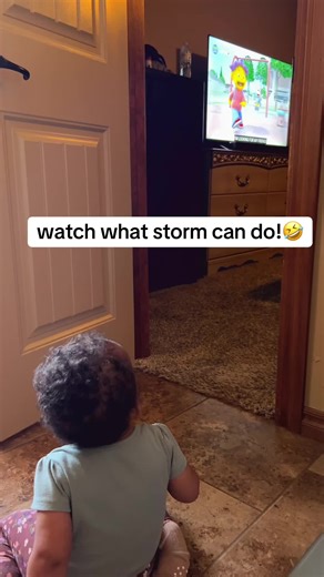 yall think she ate down?🤣 #dance #babiesoftiktok #adorable #sidthesciencekid #parentsoftiktok