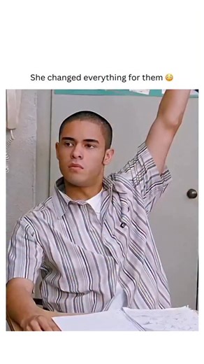 Movie Secured on Instagram: "💥 Title: Freedom Writers (2007) 🎬 Genre: Biography | Drama 🎥 Directed by: Richard LaGravenese ⏱️ Running Time: 2h 3min ⭐ IMDb Rating: 7.5/10 🔥 Storyline: Erin Gruwell, a determined teacher, takes on a class of at-risk high school students divided by racism, violence, and gang wars. Through journaling and real-life stories, she inspires them to believe in themselves and rewrite their futures. ✍️📚 A powerful and emotional story based on true events — filled with h