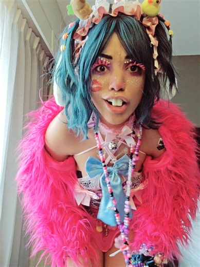 Ashnikko's Festive Surprise at HiJinx Festival