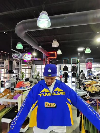 12Twelve Tracksuit Sellout: Power of Social Media