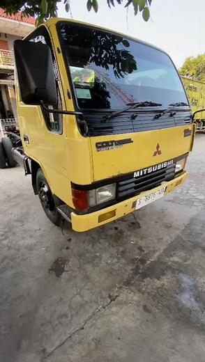 Mitsubishi Truck Overview: Exterior and Interior Features