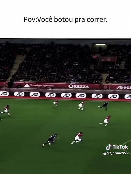 Kylian Mbappé's Incredible Speed in Football