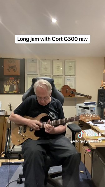 Cort G300 Raw Guitar Review and Solo Performance