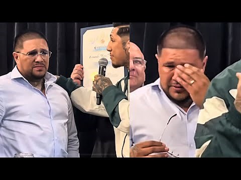 Fernando Vargas BREAKS DOWN IN TEARS during EMOTIONAL INDUCTION to National Boxing Hall of Fame