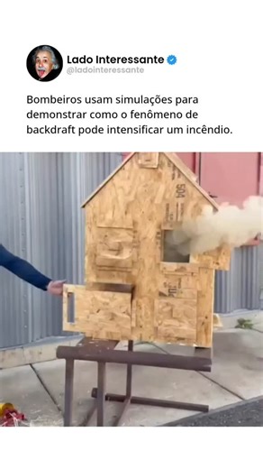 Lado Interessante on Instagram: "Bombeiros usam simulações detalhadas para mostrar como o fenômeno conhecido como backdraft pode transformar um incêndio controlado em uma explosão de chamas em questão de segundos. Esses treinamentos permitem que novos profissionais entendam como o acúmulo de gases inflamáveis dentro de um ambiente fechado reage quando uma porta ou janela é aberta. A visualização em modelos de simulação torna evidente o perigo oculto que muitas vezes não é percebido à primeira vi