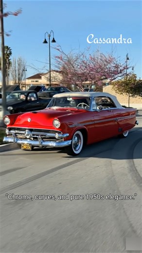 Classic Ford Sunliner 1954