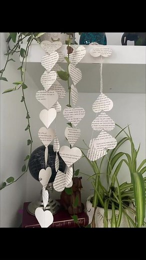 As requested here are the results for sewn garlands. Don’t they look great and a great way to reuse old books. #papercraft #papercrafting #paperfiligree #shopsmall #shopindependent #shoplocal #shoplocalkent #royaltunbridgewells #handmade #bohogarland #bohodecoration #sewingpaper #papergarland #madewithlove#bumbleandbloom