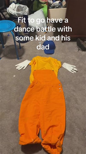 Uncle Samsonite Halloween Dance Battle Outfits