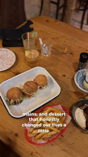 Secret Cape Town on Instagram: "If your night doesn’t end with great food, insane cocktails, and you dancing at @thevillageidiotct … did you even go out? 💃🏻🪩 📍 The Village Idiot, 32 Loop Street From budget-friendly sliders to hearty mains that won’t kill your bank account. 💸 Menu prices start from around R80 for light bites, mains average R150–R250 🤩 👉🏻 Dinner service runs from 6 PM through 11 PM, cocktails & party vibes from 10PM till 2 AM. Tag your favourite party partner in the commen