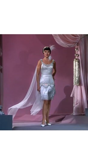 124K views · 951 reactions | Cyd Charisse & Gene Kelly…. What a dreammmmmm | Eva Mendes | Facebook