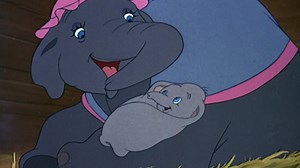 Elles nous guident, elles nous protègent, elles nous cajolent, elles nous aiment. Bonne fête à toutes les mamans ! ❤️ | Disney