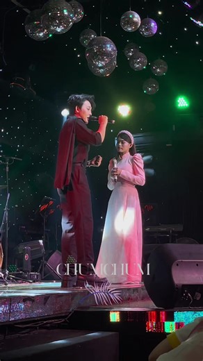 Duy Zuno Hòa Giọng Với Tuyết Nhung Trong Minishow
