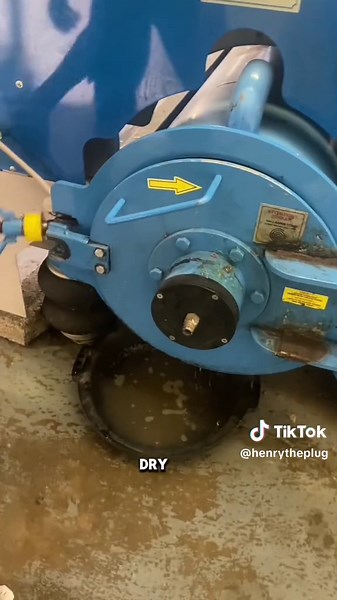 Efficient Rug Cleaning Machine: Wash & Dry Any Rug in 7 Minutes