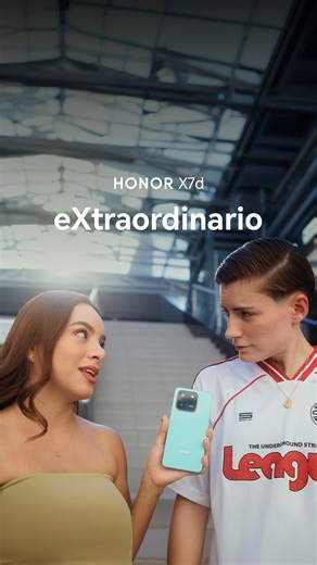 1M views · 2.3K reactions | ¿Te ha pasado? Un mal paso, una caída… y el celular vuela por las gradas.  Con el nuevo HONOR X7d, no hay drama. Su diseño resistente y certificación IP65 están hechos para aguantar esos momentos del día a día. ✨ Porque vivir sin miedo también es parte del poder eXtraordinario. ⚡ #podereXtraordinario #HONORX7d | HONOR Bolivia | Facebook