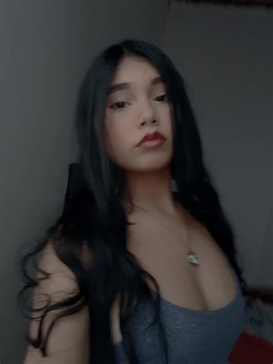 Videos de Sarai🌟 (@saraii.oss) con “original sound - renii”