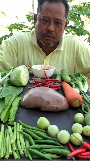 1.5M views · 8.6K reactions | a man eating very tasty food with cow liver #eating | Felton White | Facebook