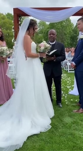 Wedding Dress Malfunction Causes Panic at Ceremony
